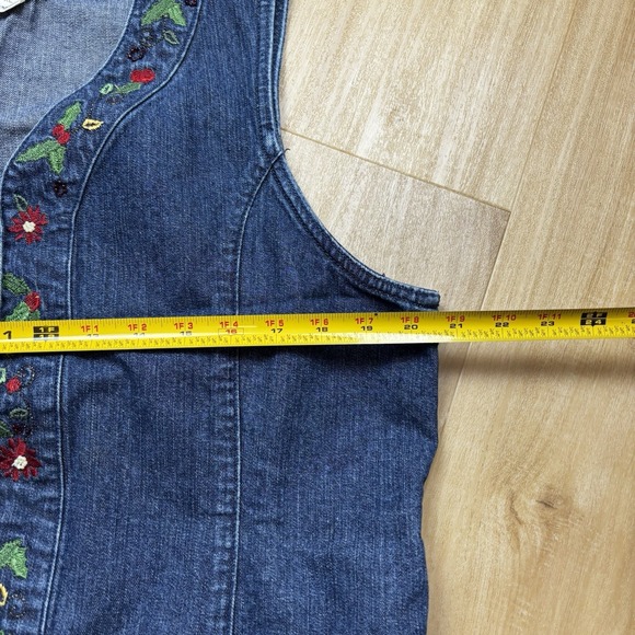 Christopher Banks Embroidered Denim Vest Women's Size XL Holly Floral Holiday - Picture 8 of 8